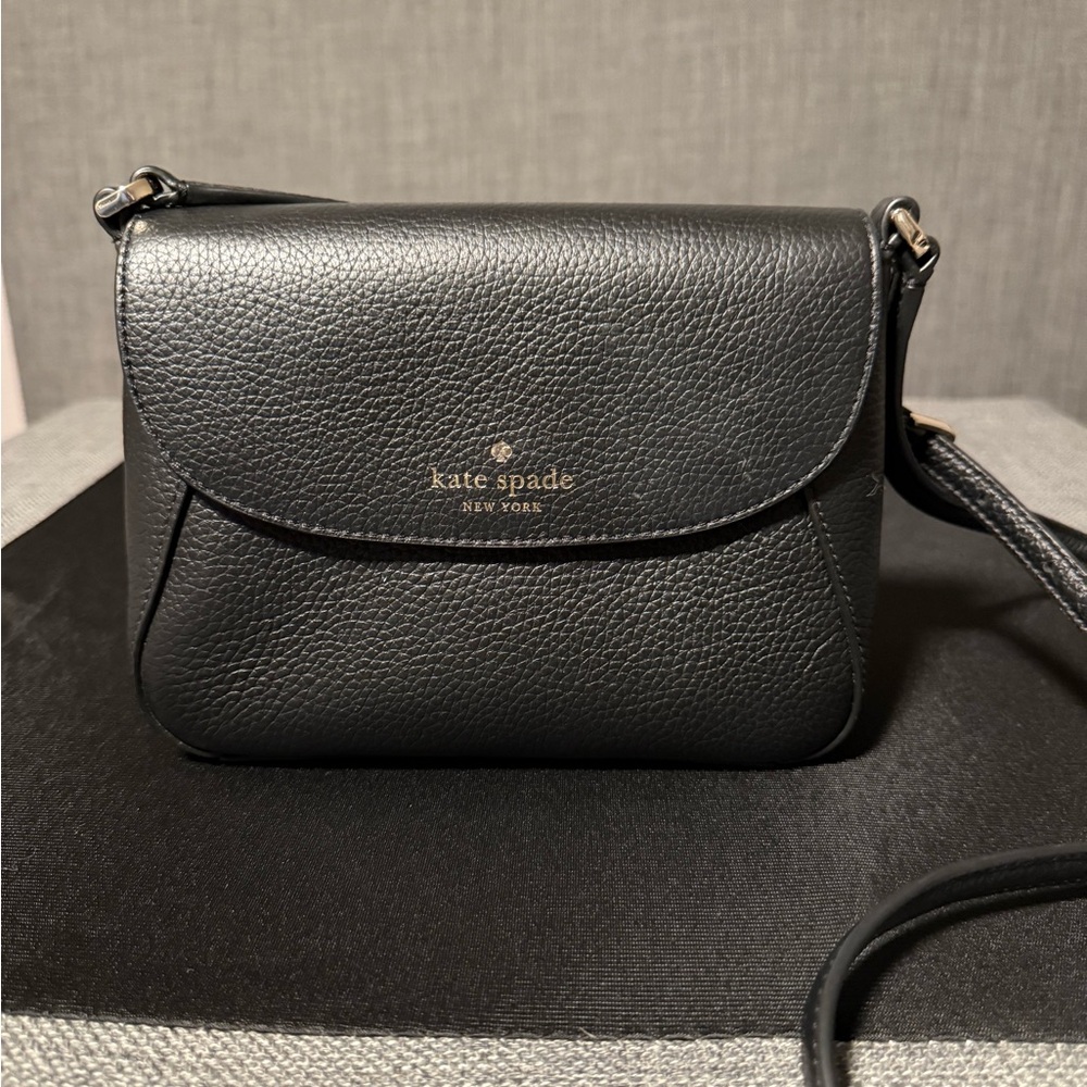 Kate Spade New York Leila Black Pebbled Leather Crossbody Bag